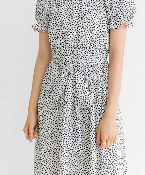 OLIVE des OLIVE（オリーブデオリーブ）の「シャーリングダブルフロントワンピース　1031090640（ワンピース・レディース・レオパード/オフホワイト/ブラック・FREE）」の17枚目の写真