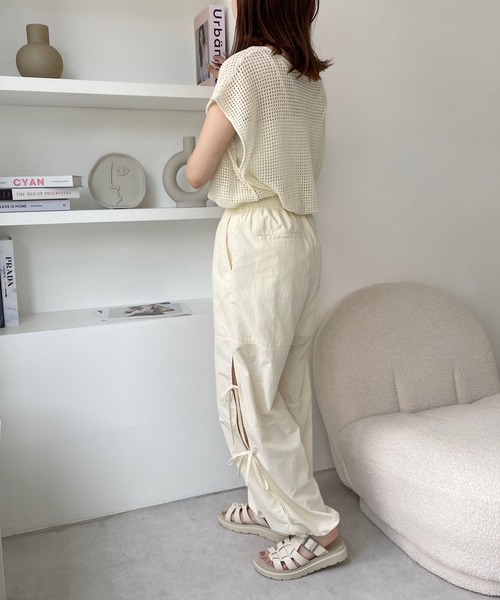 LOWRYS FARM（ローリーズファーム）の「サイドスリットドロストパンツ　962774（その他パンツ・レディース・チャコールグレー/アイボリー/パープル・FREE）」の13枚目の写真