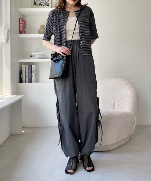 LOWRYS FARM（ローリーズファーム）の「サイドスリットドロストパンツ　962774（その他パンツ・レディース・チャコールグレー/アイボリー/パープル・FREE）」の16枚目の写真