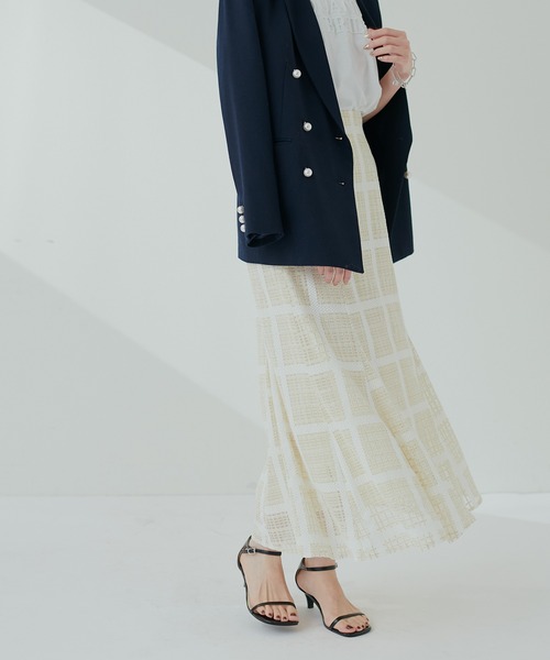 natural couture(ナチュラルクチュール)の「ツイード風シアーチェックスカート(スカート・レディース・ブルー/ブラック/オフホワイト・FREE)」の7枚目の写真