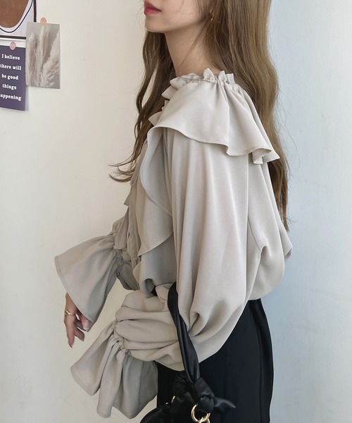 Futier land（フューティアランド）の「BIGカラーフリルチュニックブラウス（シャツ/ブラウス・レディース・オレンジ/ホワイト/グレイッシュベージュ/カーキ/ブラック/ライトイエロー・FREE）」の8枚目の写真