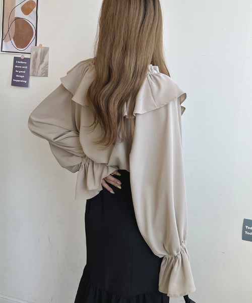 Futier land（フューティアランド）の「BIGカラーフリルチュニックブラウス（シャツ/ブラウス・レディース・オレンジ/ホワイト/グレイッシュベージュ/カーキ/ブラック/ライトイエロー・FREE）」の11枚目の写真