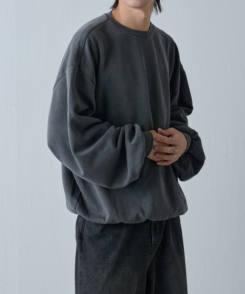 COLONY 2139（コロニートゥーワンスリーナイン）の「ピグメントダメージ裏起毛クルースウェット（スウェット・メンズ・ブラック/チャコールグレー・LARGE/MEDIUM）」の8枚目の写真