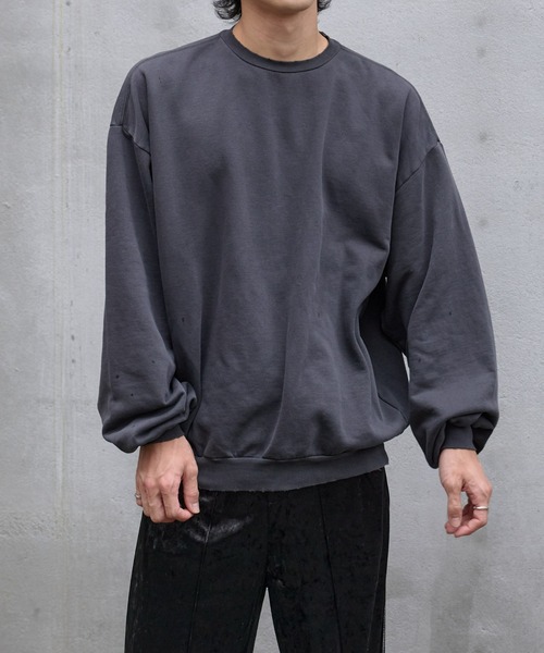 COLONY 2139（コロニートゥーワンスリーナイン）の「ピグメントダメージ裏起毛クルースウェット（スウェット・メンズ・ブラック/チャコールグレー・LARGE/MEDIUM）」の16枚目の写真