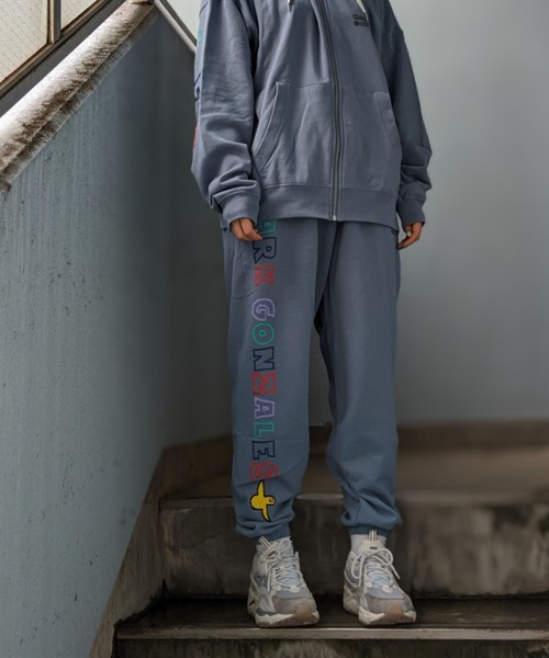 Mark Gonzales(マーク・ゴンザレス)の「MARK GONZALES ART WORK/マークゴンザレス【web限定】マルチカラー発泡ロゴスウェットパンツ(スウェットパンツ・メンズ・ブルー系/ブラック/アッシュグレー/ライトグレー・MEDIUM/LARGE/X-LARGE)」の15枚目の写真