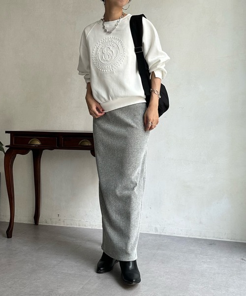 DouDou（ドゥドゥ）の「【WEB限定】 裏起毛エンボスロゴトップス（その他トップス・レディース・オフホワイト/ピンク/チャコールグレー・FREE）」の13枚目の写真