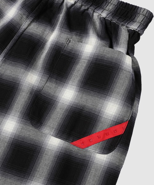 PHINGERIN（フィンガリン）の「PAJALOPHA SHORTS OMBRE（その他パンツ・メンズ・ブラック系その他・M）」の4枚目の写真