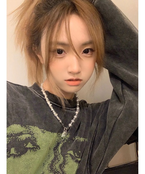 ARULE（アルール）の「A'GEM/9 × .kom『ARULE/アルール』ビンテージ加工 オーバーサイズ プリントグラフィック スウェットシャツ（スウェット・メンズ・ブラック・L/M）」の3枚目の写真