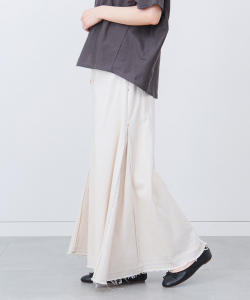 BEAMS HEART（ビームスハート）の「サイドタック デニムロングスカート（デニムスカート・レディース・ネイビー/ナチュラル・SMALL/MEDIUM）」の16枚目の写真