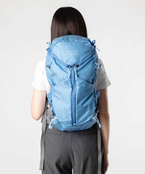 MYSTERY RANCH(ミステリーランチ)の「MYSTERY RANCH COULEE 20 WOMENS ミステリーランチ クーリー 20 リュック(バックパック/リュック・レディース・グレー系/ライトブルー・XS/S/M/L)」の9枚目の写真