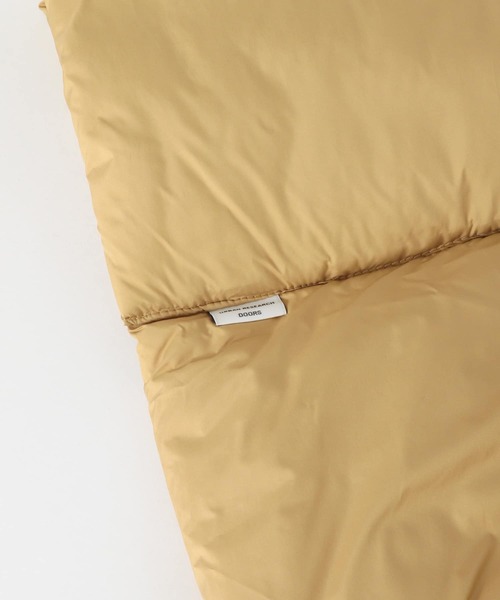 URBAN RESEARCH DOORS(アーバンリサーチドアーズ)の「中綿マフラー(マフラー・レディース・ベージュ/ブラック・-)」の9枚目の写真