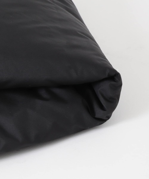 URBAN RESEARCH DOORS(アーバンリサーチドアーズ)の「中綿マフラー(マフラー・レディース・ベージュ/ブラック・-)」の11枚目の写真