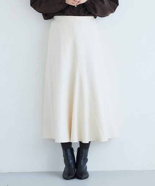 le.coeur blanc(ルクールブラン)の「カシミヤタッチフレアスカート(スカート・レディース・オフホワイト/イエロー/ライトグレー・38/36)」の20枚目の写真
