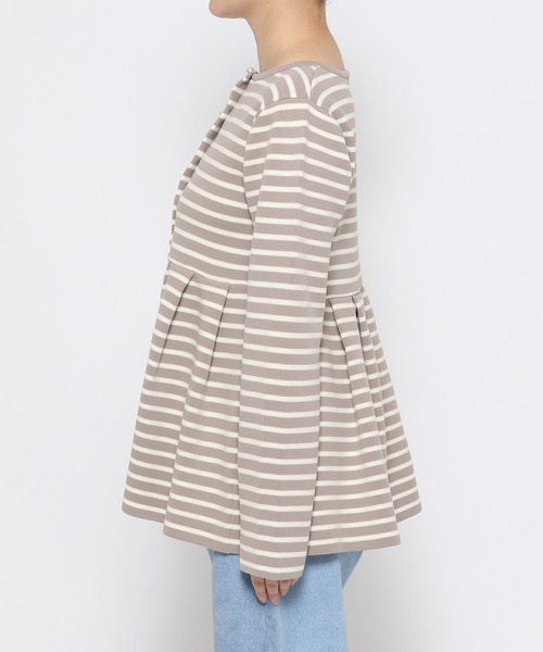 mysty woman(ミスティウーマン)の「パールボタンペプラムカーデ 101953(カーディガン/ボレロ・レディース・ベージュ系その他/ピンク/オフホワイト・FREE)」の8枚目の写真