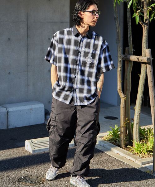 SEQUENZ（シークエンズ）の「【SEQUENZ】 TECH 5 POCKET STRING PANTS / ５ポケット カーゴ ワイド テック ノームコア ベルト付き（カーゴパンツ・メンズ・ブラック/カーキ/ホワイト/サンドベージュ・MEDIUM/LARGE/X-LARGE）」の11枚目の写真