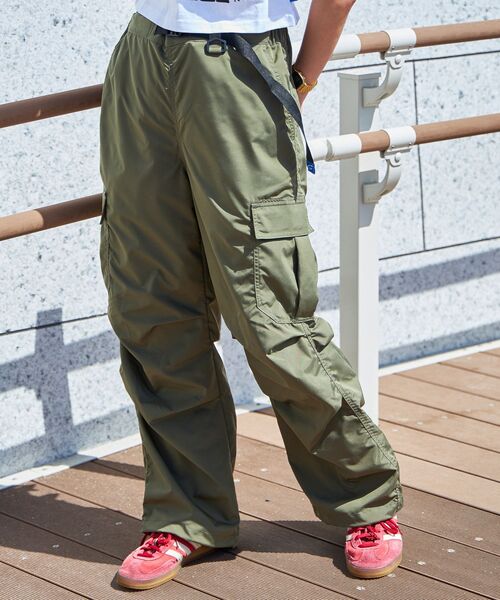 SEQUENZ（シークエンズ）の「【SEQUENZ】 TECH 5 POCKET STRING PANTS / ５ポケット カーゴ ワイド テック ノームコア ベルト付き（カーゴパンツ・メンズ・ブラック/カーキ/ホワイト/サンドベージュ・MEDIUM/LARGE/X-LARGE）」の21枚目の写真