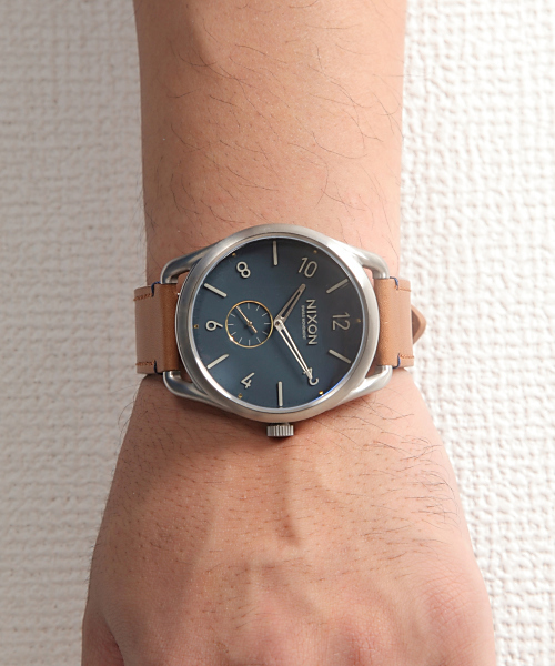 NIXON（ニクソン）の「THE C45 LEATHER（アナログ腕時計）」 - WEAR