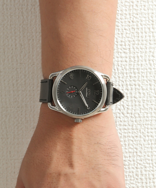 NIXON（ニクソン）の「THE C45 LEATHER（アナログ腕時計）」 - WEAR