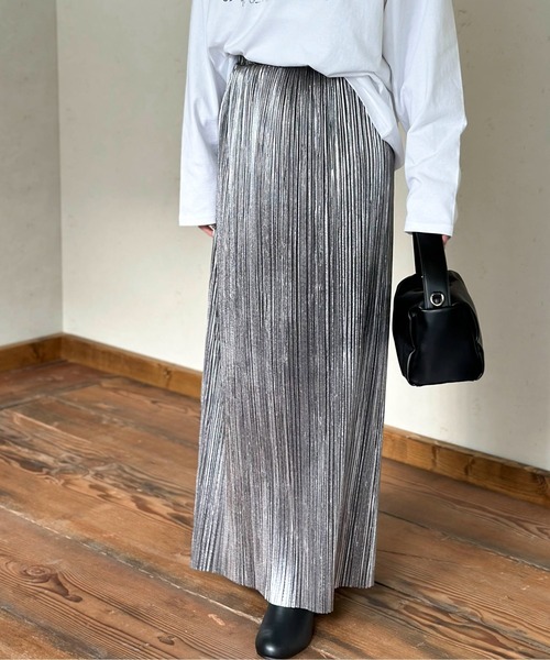 Per sist ence(パーシエンス)の「メタリック箔カットソーランダムプリーツスカート(スカート・レディース・ブラック/チャコールグレー/シルバー・FREE)」の22枚目の写真