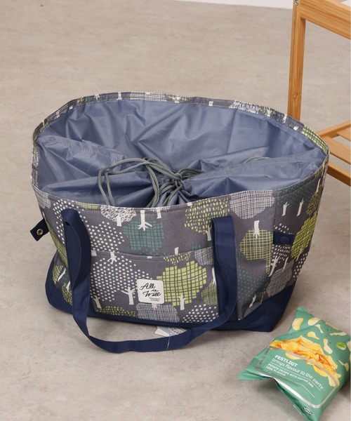 emesuelee(エメスーリー)の「保冷保温買い物かごBAG(エコバッグ/サブバッグ・レディース・ベージュ系1/グリーン系1/グリーン/アイボリー/イエロー/ネイビー/チャコールグレー/ベージュ/ブラック/ピンク/ブルー/ライトベージュ・フリー)」の3枚目の写真
