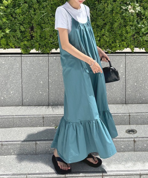 Futier land（フューティアランド）の「裾フレアギャザーキャミワンピース（ワンピース・レディース・ブルー/ブラック/グレイッシュベージュ/ブラウン・FREE）」の16枚目の写真