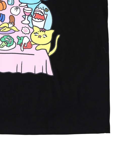 PUNYUS(プニュズ)の「PUNYUS famiiyビッグTシャツ(Tシャツ/カットソー・レディース・ブラック/ホワイト・3/4)」の4枚目の写真