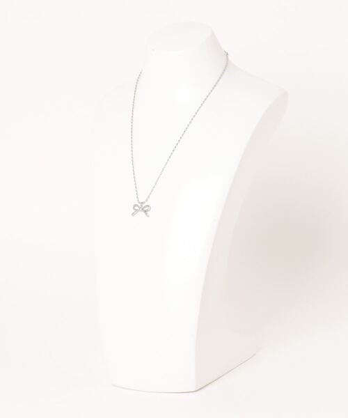 LOWRYS FARM（ローリーズファーム）の「ステンレスリボンネックレス 117833（ネックレス・レディース・シルバー/ゴールド・FREE）」の4枚目の写真