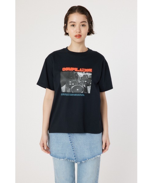 RODEO CROWNS WIDE BOWL（ロデオクラウンズワイドボウル）の「COMPILATION Tシャツ（Tシャツ/カットソー・レディース・オフホワイト/ブルー/ブラック・FREE）」の8枚目の写真