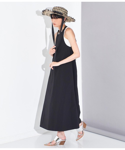 Settimissimo（セッティミッシモ）の「ワッシャータフタバッククロスエプロン風ワンピース（ワンピース・レディース・ブラック/グレイッシュベージュ・FREE）」の14枚目の写真