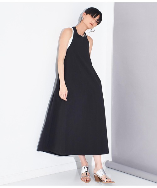 Settimissimo（セッティミッシモ）の「ワッシャータフタバッククロスエプロン風ワンピース（ワンピース・レディース・ブラック/グレイッシュベージュ・FREE）」の12枚目の写真