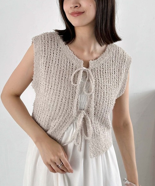 archives（アルシーヴ）の「メッシュニットベスト×チュールキャミワンピースＳＥＴ（ワンピース・レディース・ブラック/アイボリー/オレンジ・MEDIUM）」の10枚目の写真