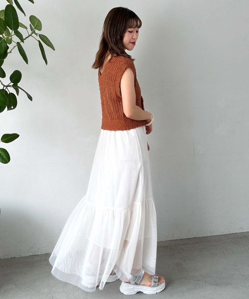 archives（アルシーヴ）の「メッシュニットベスト×チュールキャミワンピースＳＥＴ（ワンピース・レディース・ブラック/アイボリー/オレンジ・MEDIUM）」の13枚目の写真