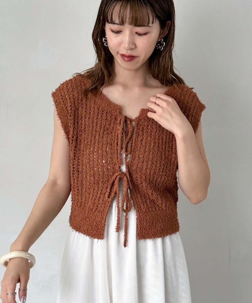 archives（アルシーヴ）の「メッシュニットベスト×チュールキャミワンピースＳＥＴ（ワンピース・レディース・ブラック/アイボリー/オレンジ・MEDIUM）」の16枚目の写真