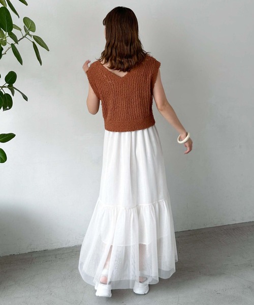 archives（アルシーヴ）の「メッシュニットベスト×チュールキャミワンピースＳＥＴ（ワンピース・レディース・ブラック/アイボリー/オレンジ・MEDIUM）」の14枚目の写真