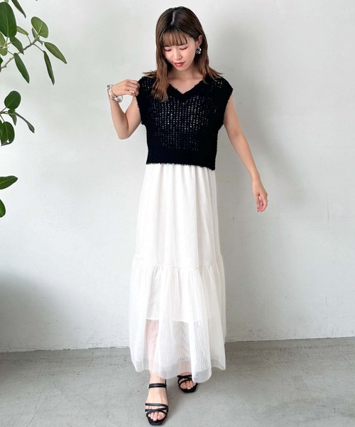 archives（アルシーヴ）の「メッシュニットベスト×チュールキャミワンピースＳＥＴ（ワンピース・レディース・ブラック/アイボリー/オレンジ・MEDIUM）」の20枚目の写真