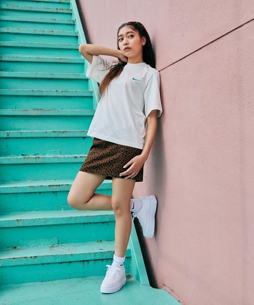 ナイキ レディース ボクシーTシャツ NIKE（ナイキ）の「ナイキ スポーツウェア ウィメンズ ボクシー