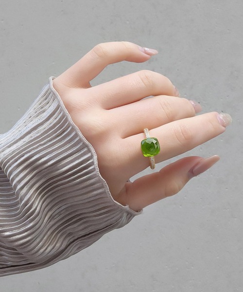blackdia ocean（ブラックダイヤオーシャン）の「blackdia ocean ジルコニアクォーツリング（リング・レディース・ローズ/クリア/シャンパン/ブルー系その他2/ブルー系その他/パープル系その他/レッド系その他/グリーン系その他/ブラック/エメラルド/ライトグリーン系・15号/18号/13号/11号）」の4枚目の写真