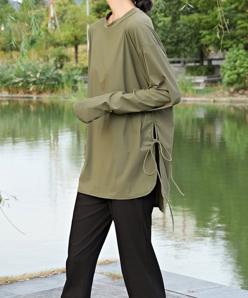 Lace Ladies（レースレディース）の「【2点セット】 ソリッドカラー サイドシャーリング クルーネック ラッシュガード 水陸両用（ラッシュガード・レディース・アイボリー/ブラック/ベージュ/グリーン・FREE/S）」の18枚目の写真