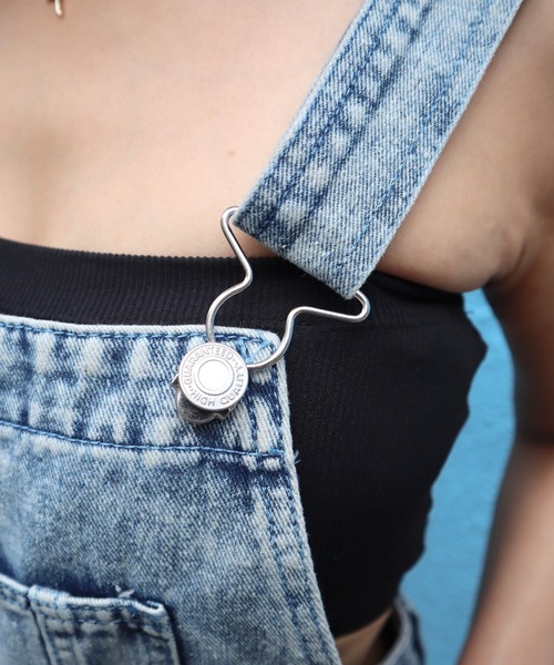 CECIL McBEE（セシルマクビー）の「ダメージクラッシュデニムオーバーオール（サロペット/オーバーオール・レディース・ブラック/サックスブルー・MEDIUM/LARGE）」の7枚目の写真