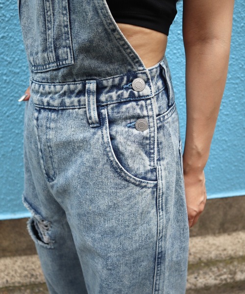 CECIL McBEE（セシルマクビー）の「ダメージクラッシュデニムオーバーオール（サロペット/オーバーオール・レディース・ブラック/サックスブルー・MEDIUM/LARGE）」の15枚目の写真