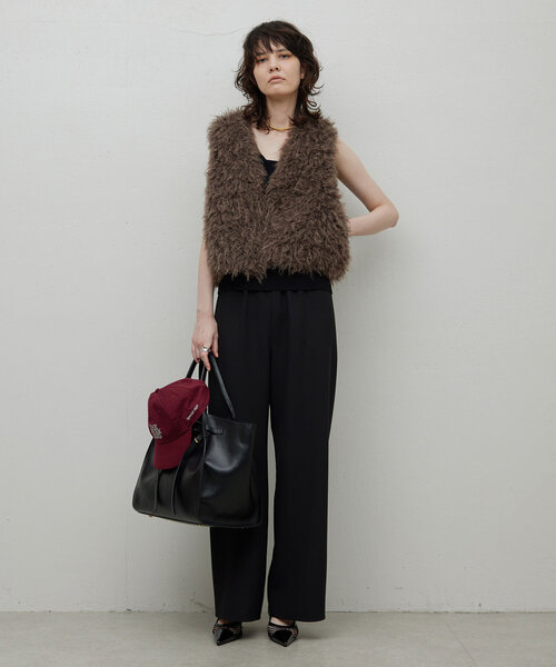 GALLARDAGALANTE（ガリャルダガランテ）の「フェイクファーベスト（ベスト・レディース・ブラウン/アイボリー・FREE）」の5枚目の写真