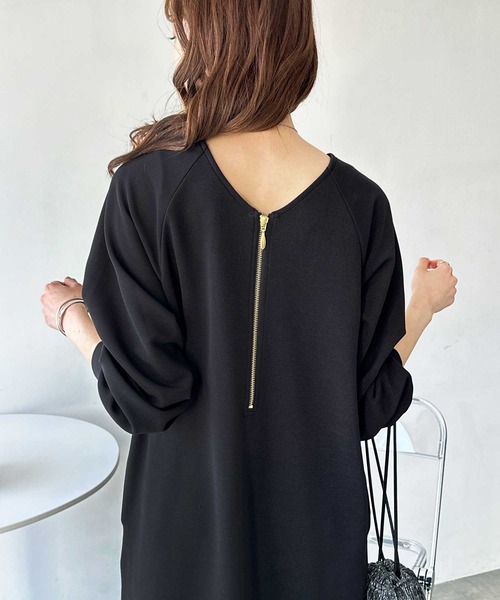 GeeRA(ジーラ)の「前後2WAYハーフジップIラインワンピース(ワンピース・レディース・ブラック/アイボリー・MEDIUM/LARGE)」の9枚目の写真