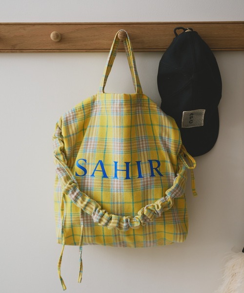 BIRTHDAY BAR（バースデイバー）の「【SAHIR サヒール】2WAY Shoulder Shirring Totebag（トートバッグ・レディース・オレンジ/イエロー・フリー）」の5枚目の写真