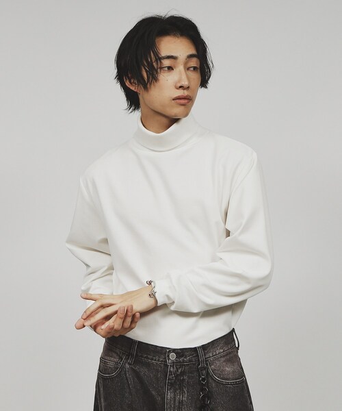 tk.TAKEO KIKUCHI（ティーケータケオキクチ）の「スマートタートルネックプルオーバー（Tシャツ/カットソー・メンズ・ホワイト/ブラック/ネイビー・03/02/01）」の11枚目の写真