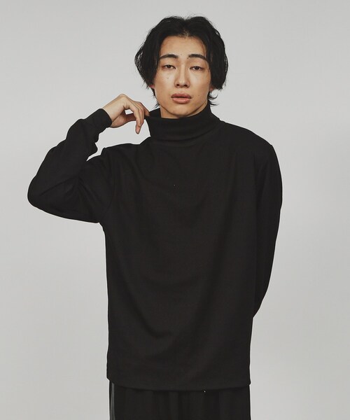 tk.TAKEO KIKUCHI（ティーケータケオキクチ）の「スマートタートルネックプルオーバー（Tシャツ/カットソー・メンズ・ホワイト/ブラック/ネイビー・03/02/01）」の15枚目の写真