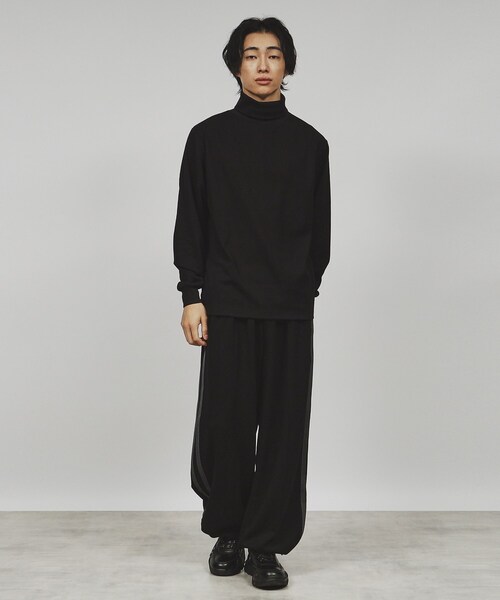 tk.TAKEO KIKUCHI（ティーケータケオキクチ）の「スマートタートルネックプルオーバー（Tシャツ/カットソー・メンズ・ホワイト/ブラック/ネイビー・03/02/01）」の17枚目の写真