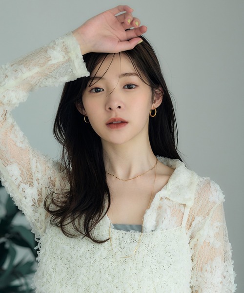 Jolie Toujours(ジョリトゥジュール)の「〈K18GP〉ワンタッチフープピアス(ピアス(両耳用)・レディース・イエローゴールド・FREE)」の6枚目の写真