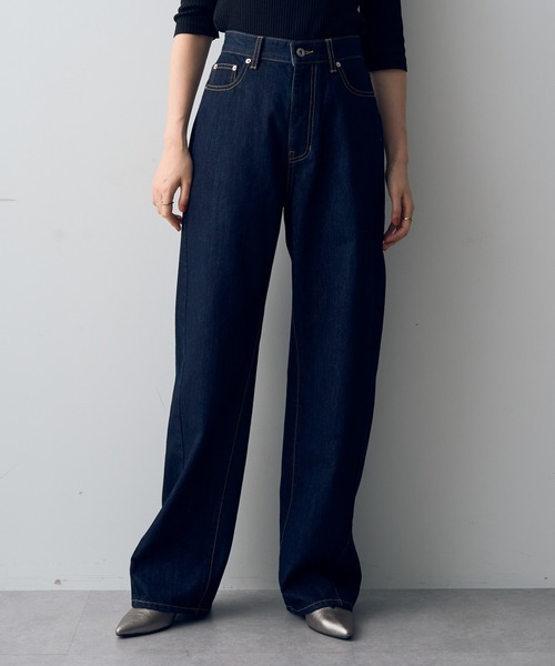 YECCA VECCA（イェッカヴェッカ）の「ルーズストレートデニムパンツ（デニムパンツ・レディース・グレー/ダークインディゴブルー/インディゴブルー・S/M）」の19枚目の写真