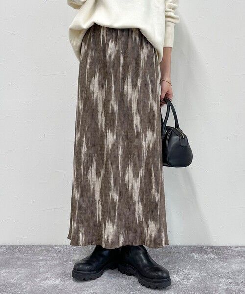 fredy emue(フレディエミュ)の「ニュアンスプリントプリーツスカート(スカート・レディース・ブラウン系その他/グレー系その他・38)」の13枚目の写真