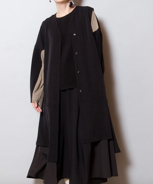 OSMOSIS（オズモーシス）の「イレギュラーヘムロングジレ（ベスト・レディース・ブラック/グレー/カーキ・ONE SIZE）」の2枚目の写真